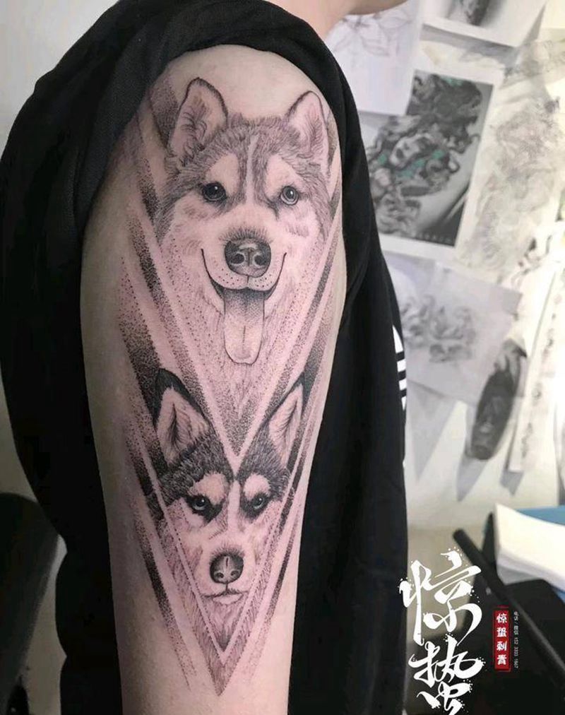 点刺二哈纹身图片_手臂点刺纹身图案