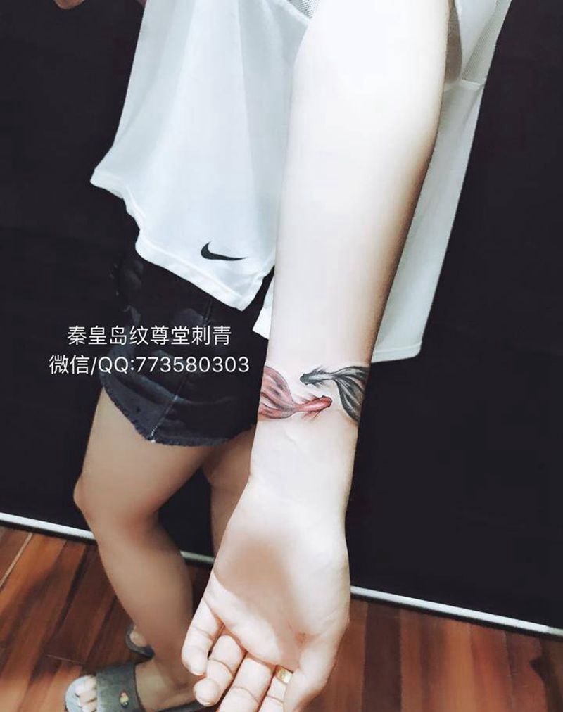 一对小家伙纹身图片