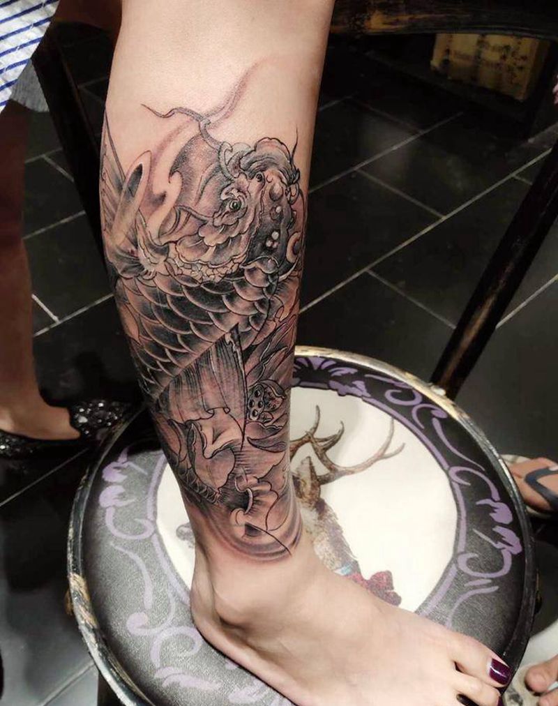 遮盖  小腿鲤鱼纹身图片