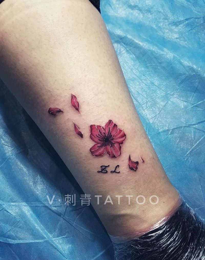 小清新纹身图片_腿部纹身图案