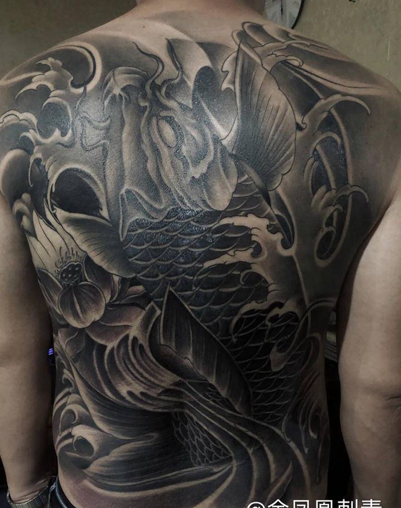 鲤鱼全程无痛纹身图片_老传统纹身图案
