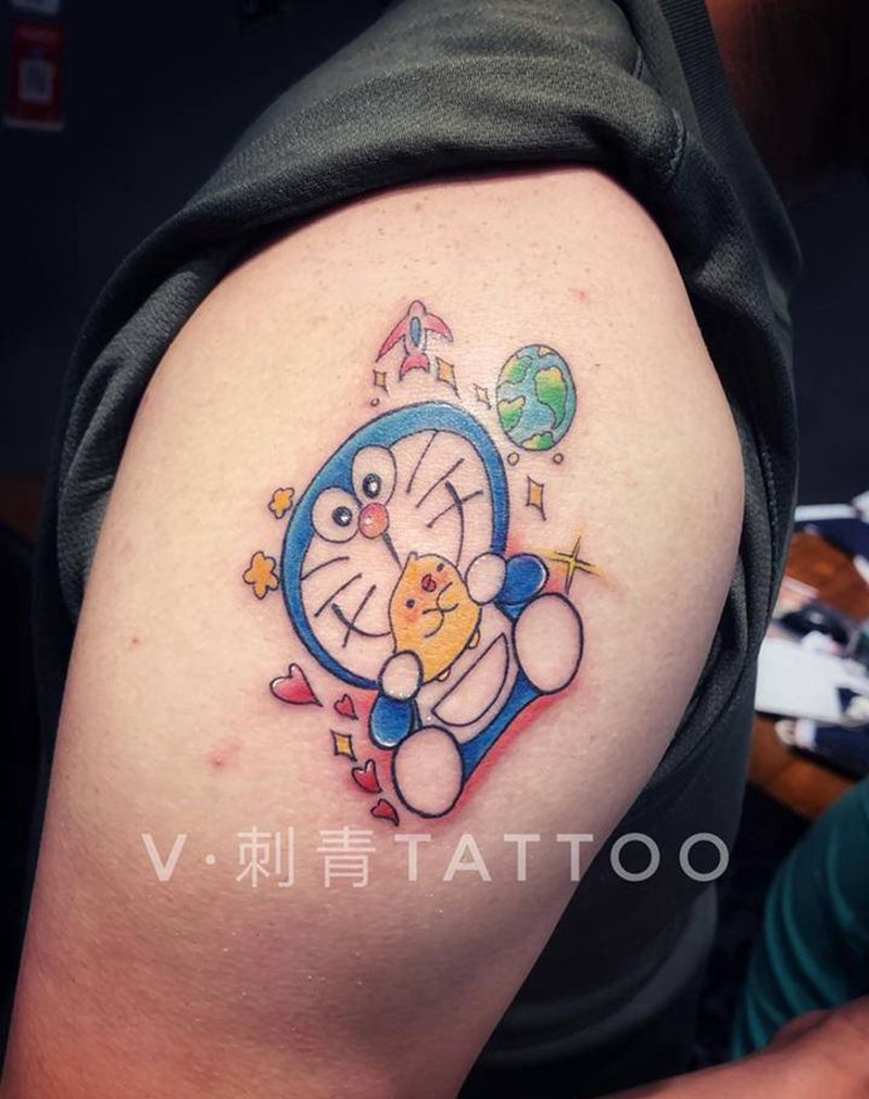 HelloKitty纹身图片_肩部胸部水彩纹身图案