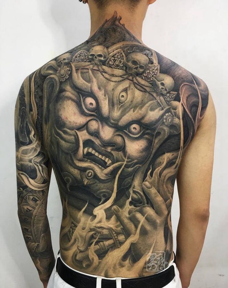 大黑天纹身图片_背部手臂新传统石雕。纹身图案