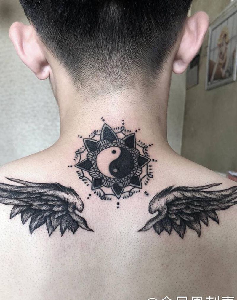 修改添加纹身图片_颈部纹身图案