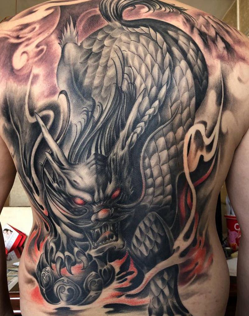 麒麟纹身图片_背部纹身图案