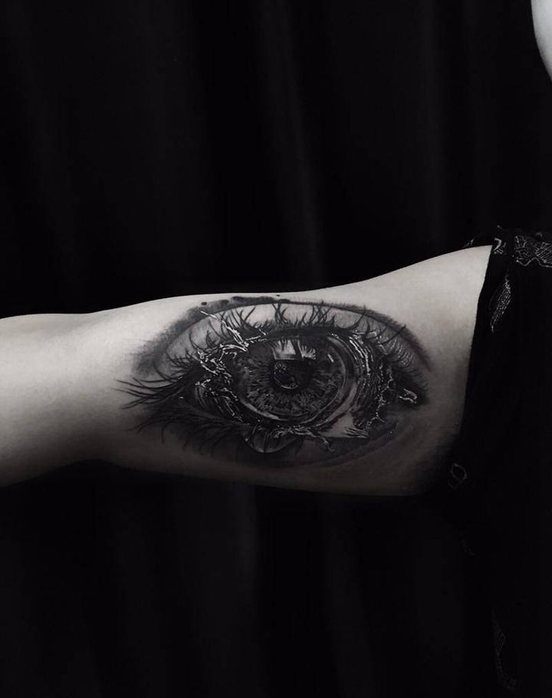 现实眼睛纹身图片_手臂欧美写实纹身图案