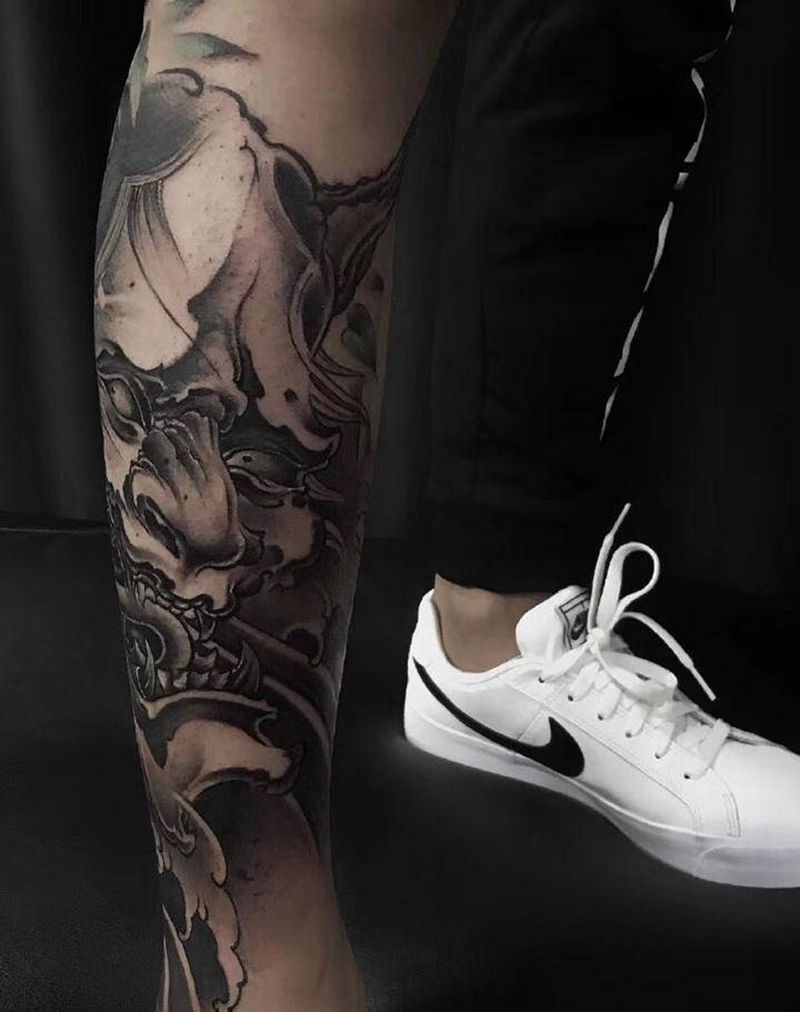 班诺纹身图片_腿部新传统纹身图案