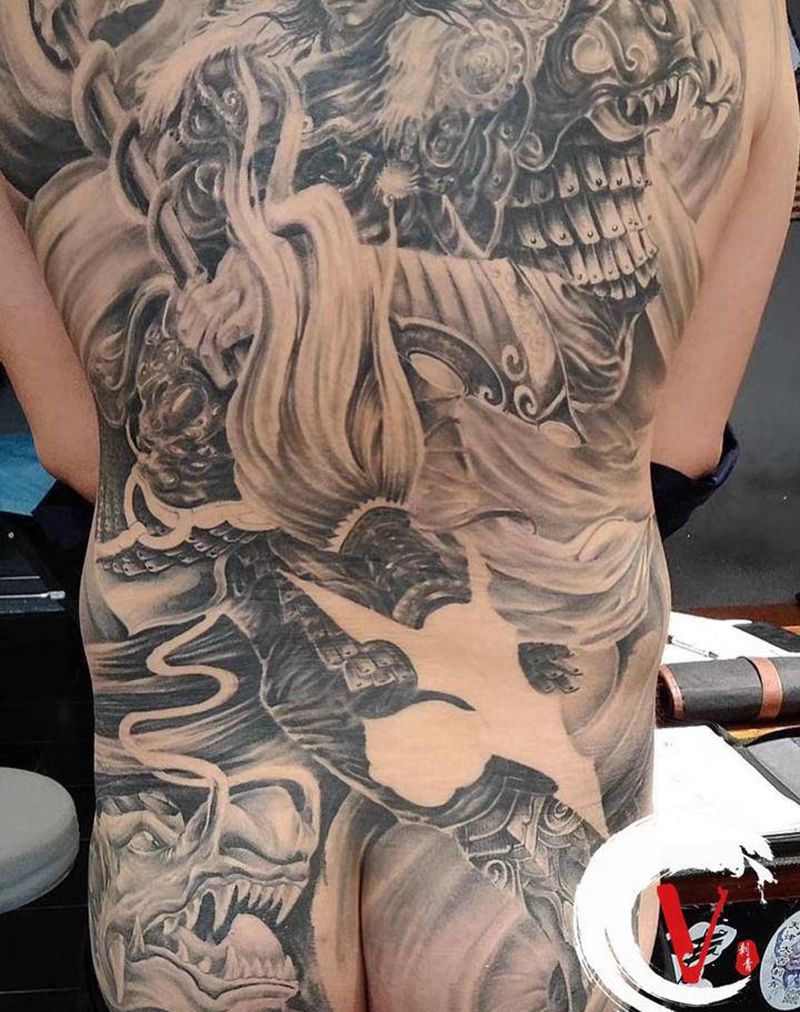 赵子龙纹身图片_背部新传统纹身图案