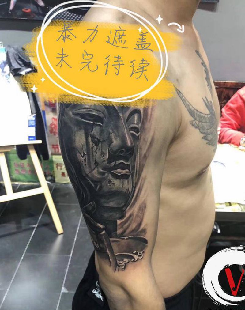佛（遮盖作品）纹身图片_肩部手臂欧美写实纹身图案