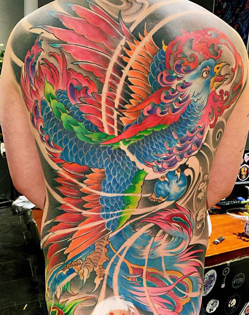 凤凰纹身图片_背部新传统纹身图案