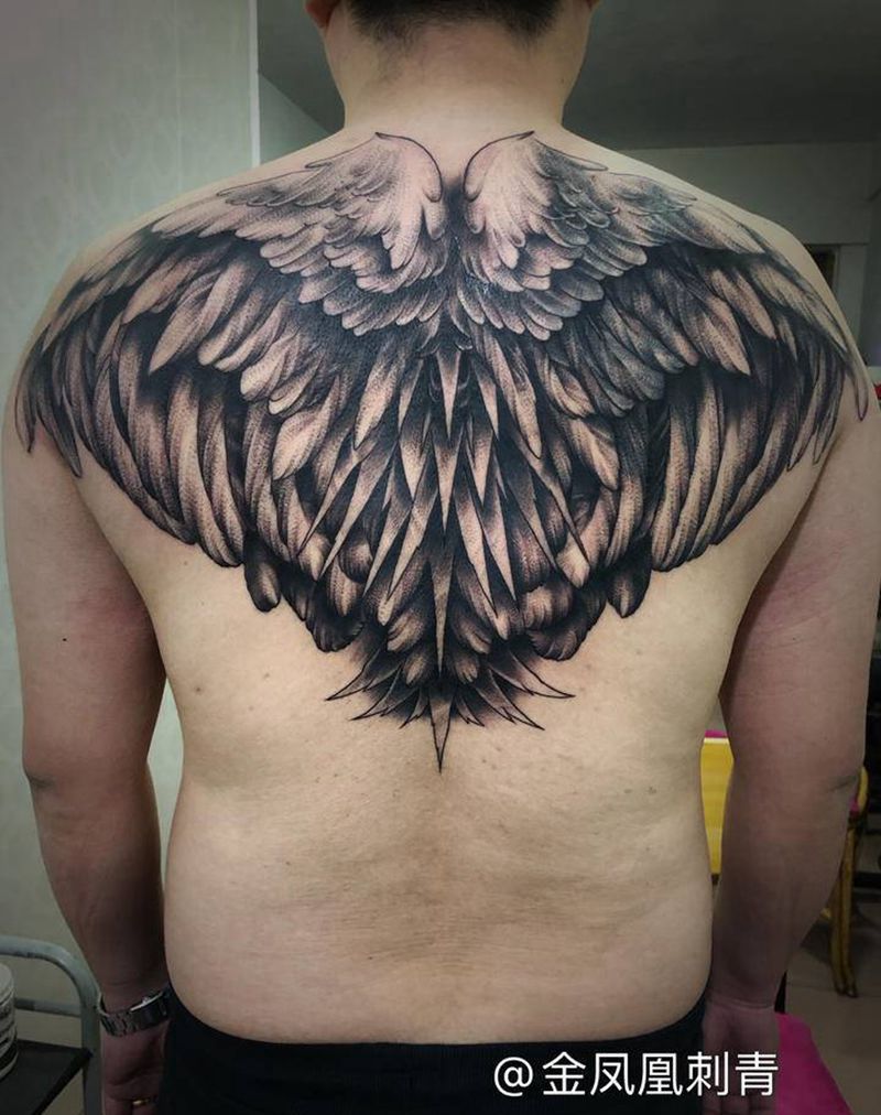 翅膀遮盖纹身图片_背部纹身图案