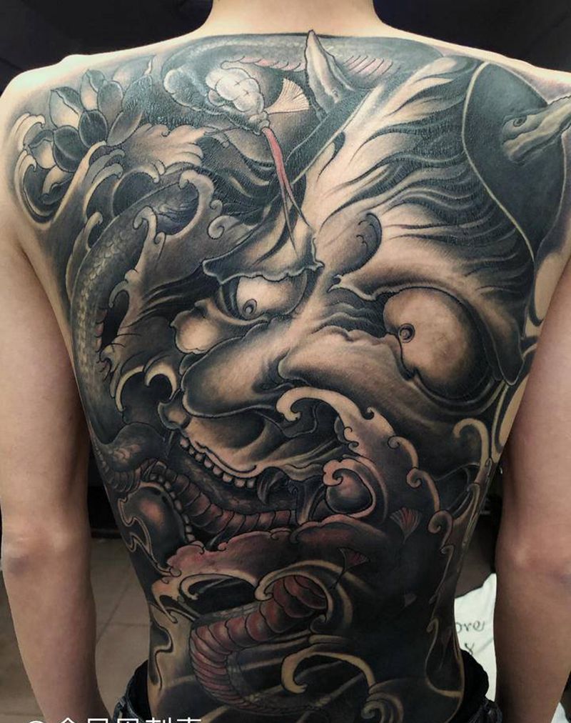 修改纹身图片_背部纹身图案