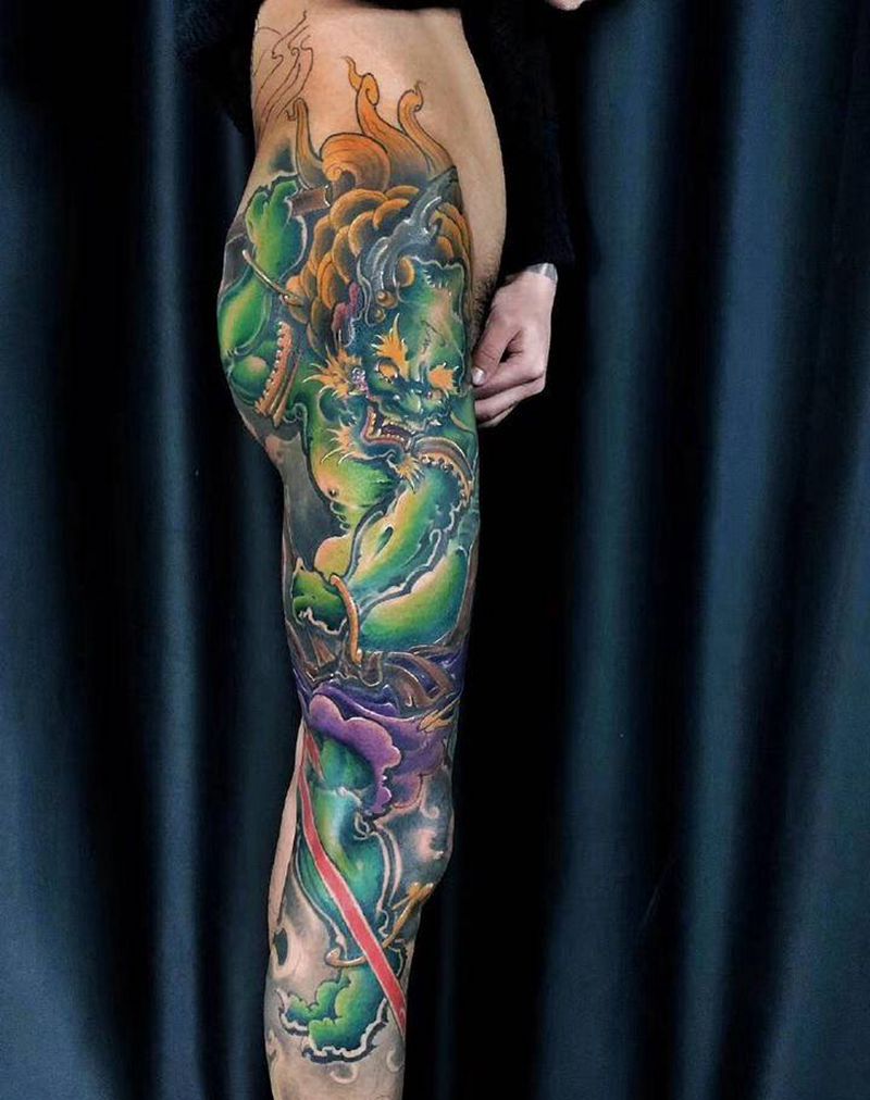 花腿雷神纹身图片_腿部纹身图案