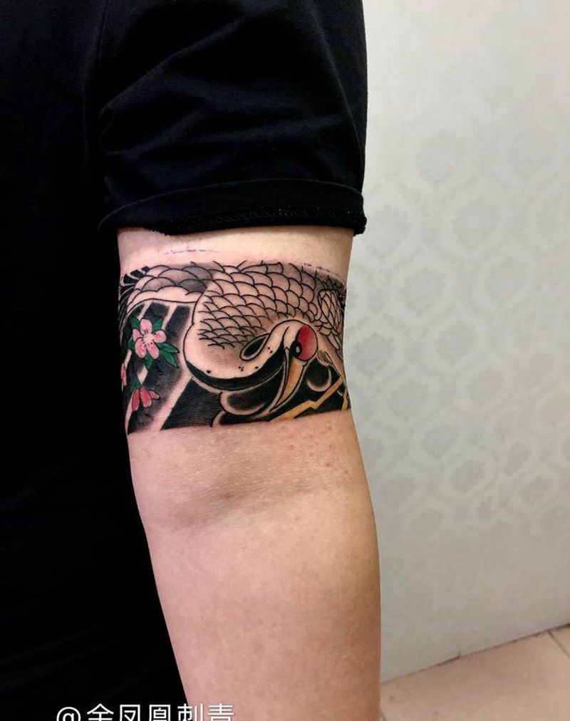 鹤臂环纹身图片_手臂纹身图案
