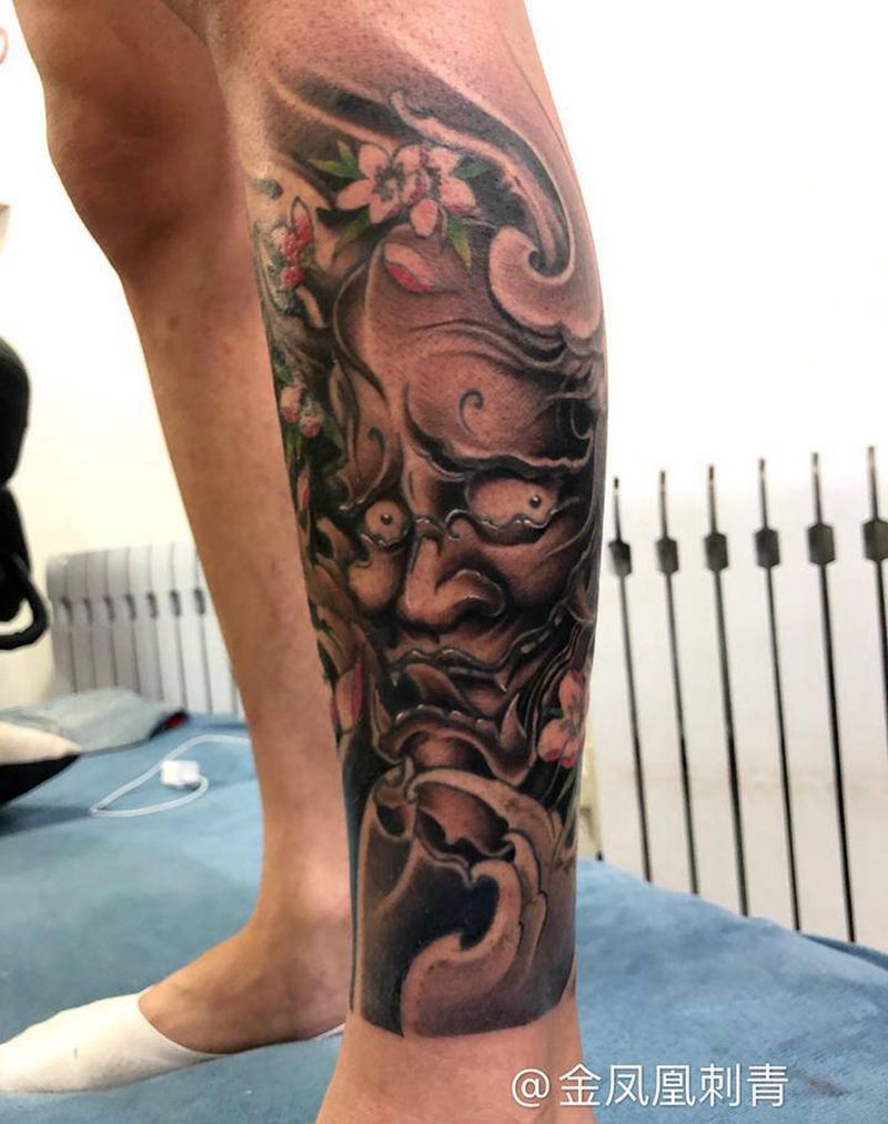 般诺莲花纹身图片_腿部纹身图案