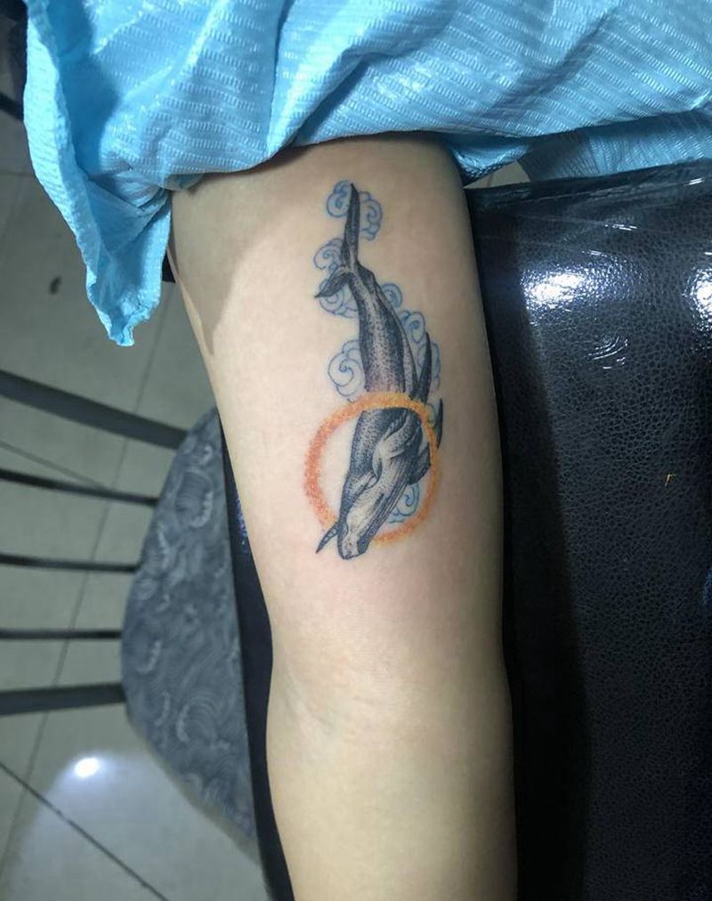 鲸鱼纹身图片_手臂纹身图案