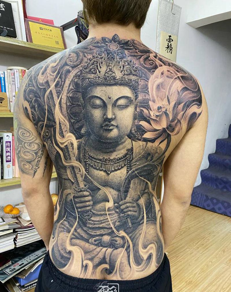 虚空藏菩萨纹身图片_背部新传统石雕虚空藏纹身图案
