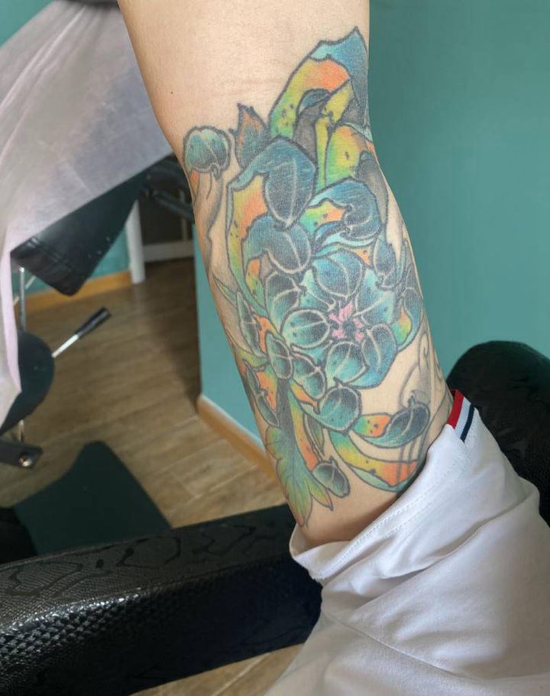 菊花纹身图片_手臂新传统纹身图案