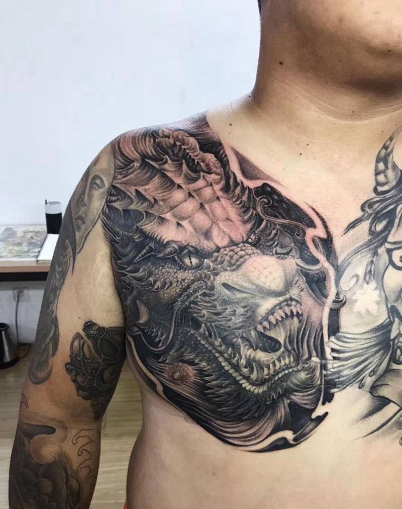 龙头纹身图片_胸部纹身图案