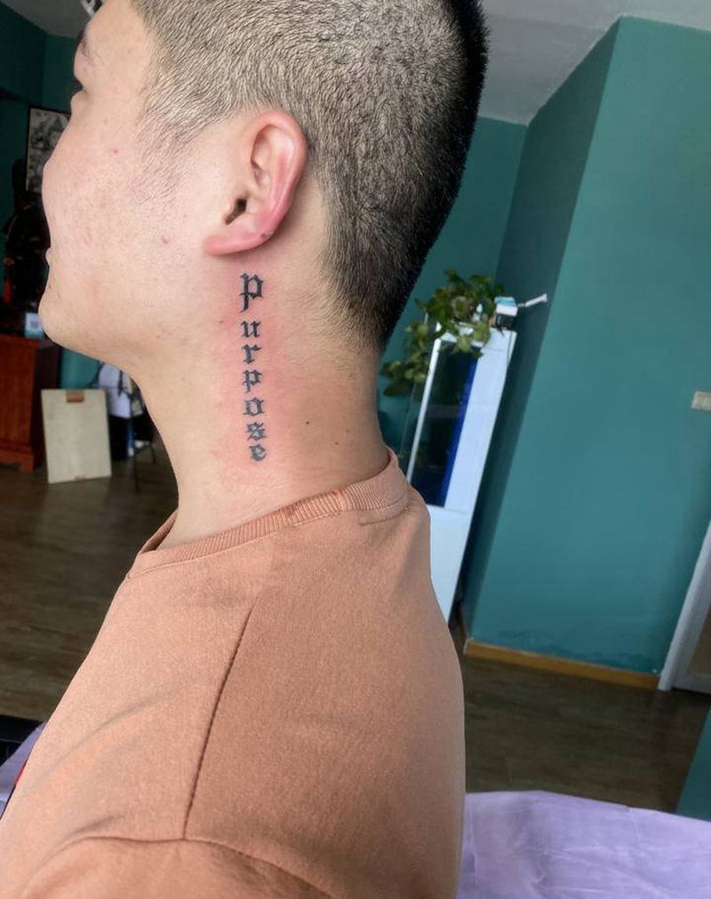 英文纹身图片_颈部花体字纹身图案