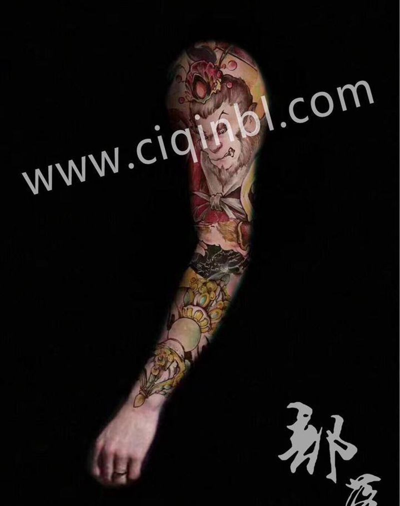 彩色花臂纹身图片