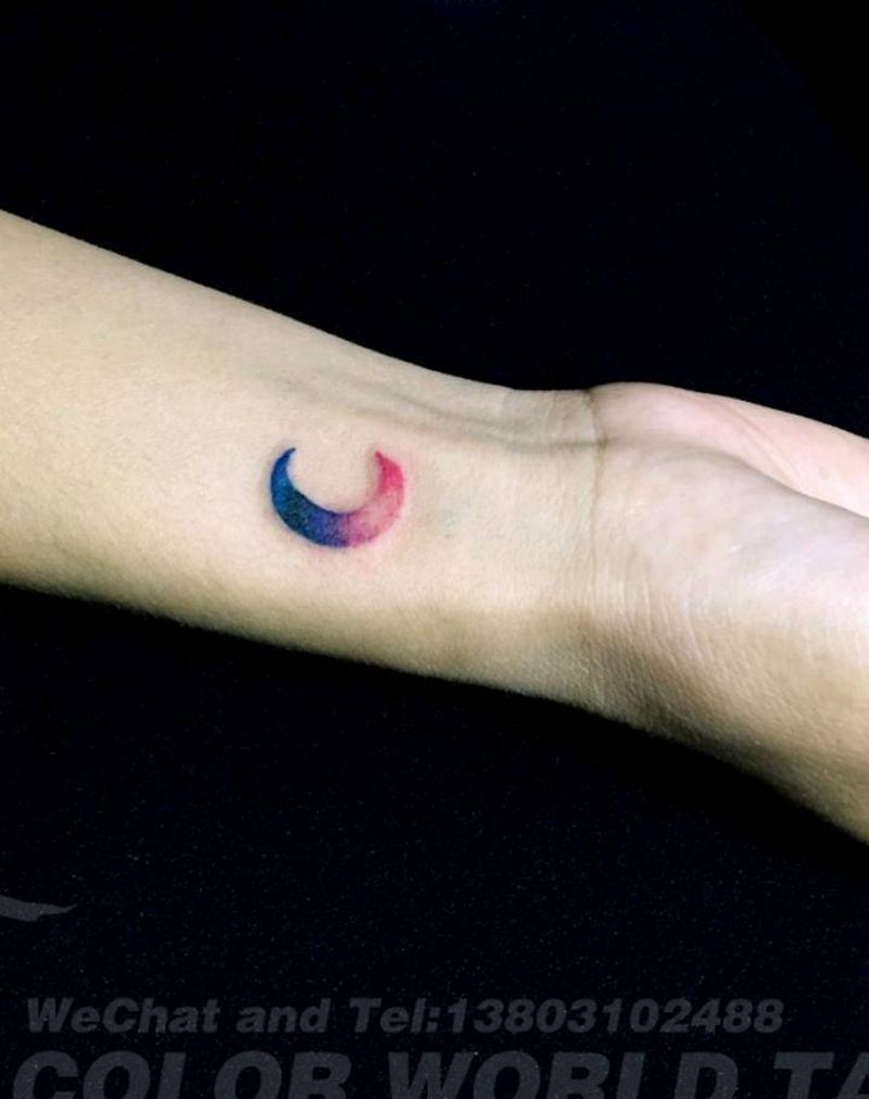 月亮小清新纹身图片