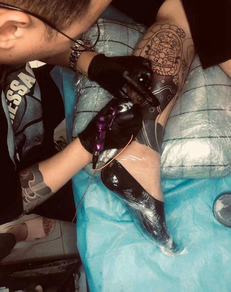 日式老传统包纹身图片_腿部老传统纹身图案