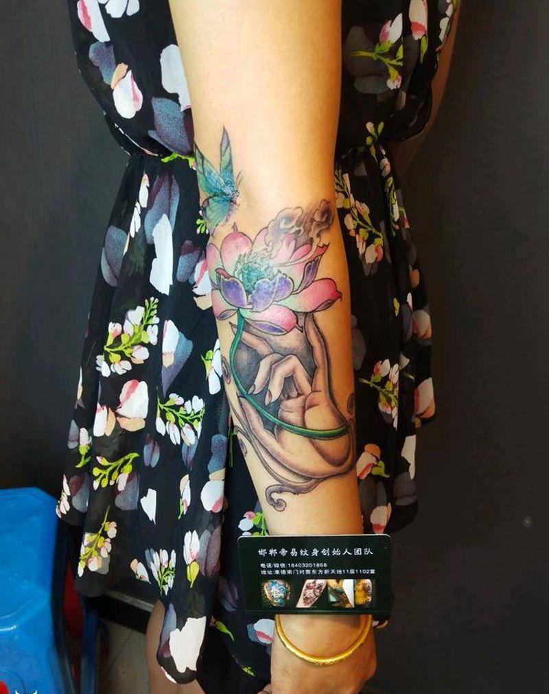 盖疤痕纹身图片_手臂传统植物静物成品纹身图案