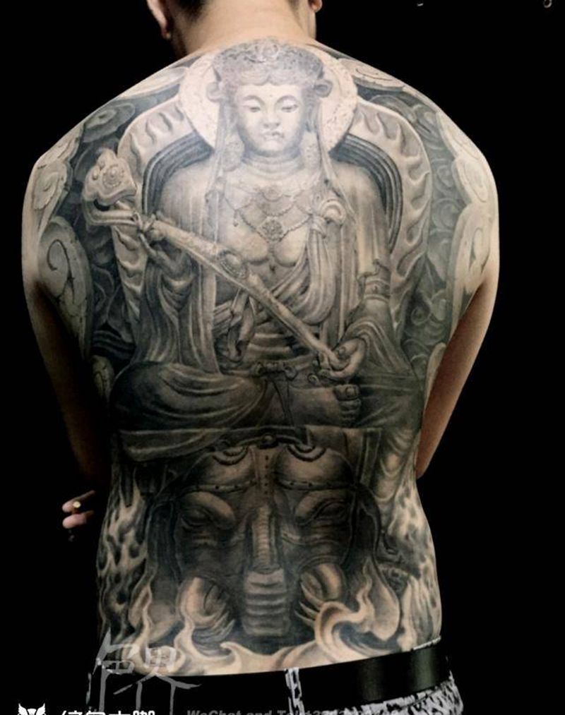 石雕普贤恢复一年后纹身图片