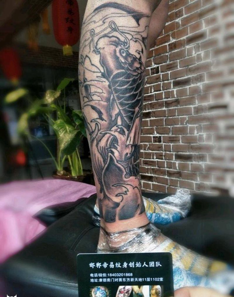 包小腿鱼纹身图片