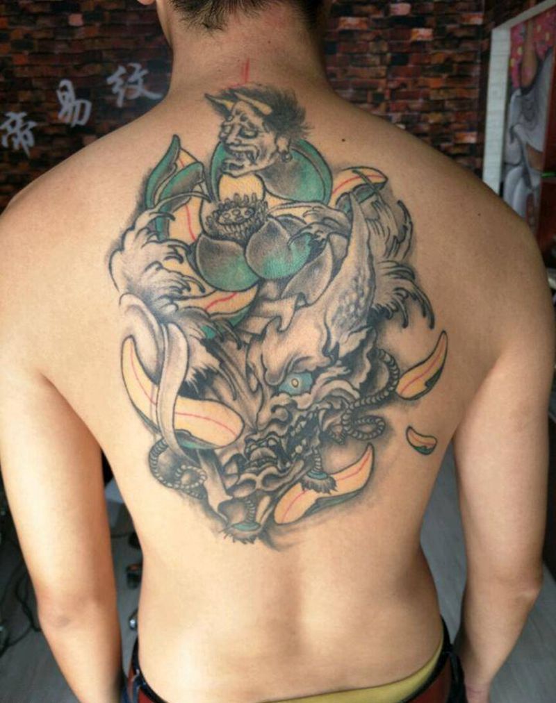 遮盖鱼纹身图片