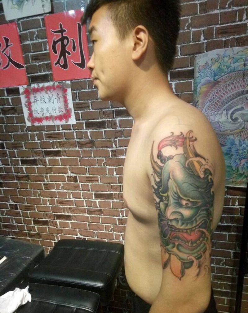 般若纹身图片_肩部传统鬼神神话人物般若纹身图案