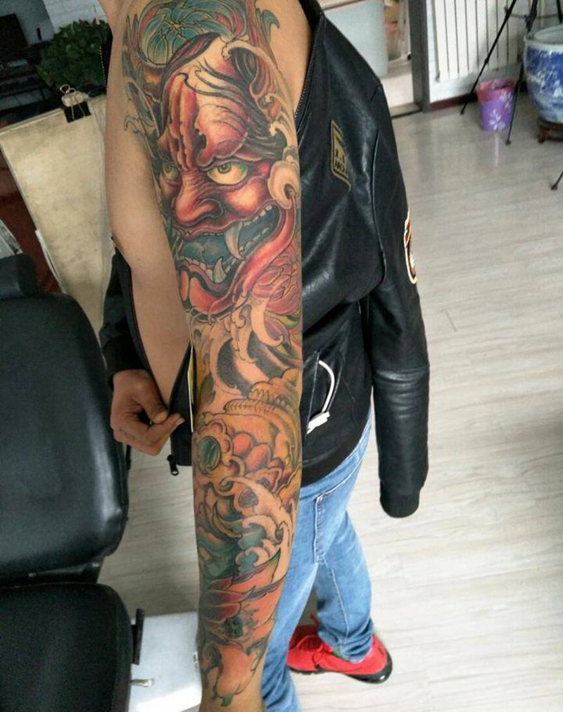 传统花臂纹身图片_手臂传统鬼神纹身图案