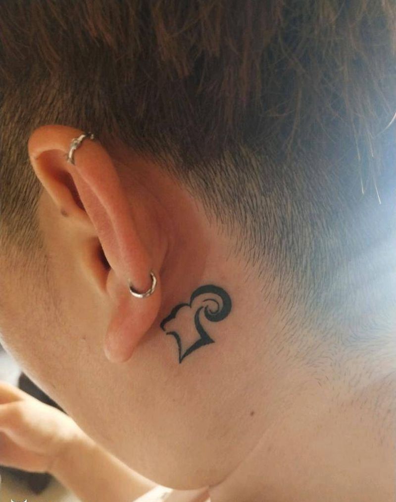 白羊座纹身图片_颈部图腾星座纹身图案