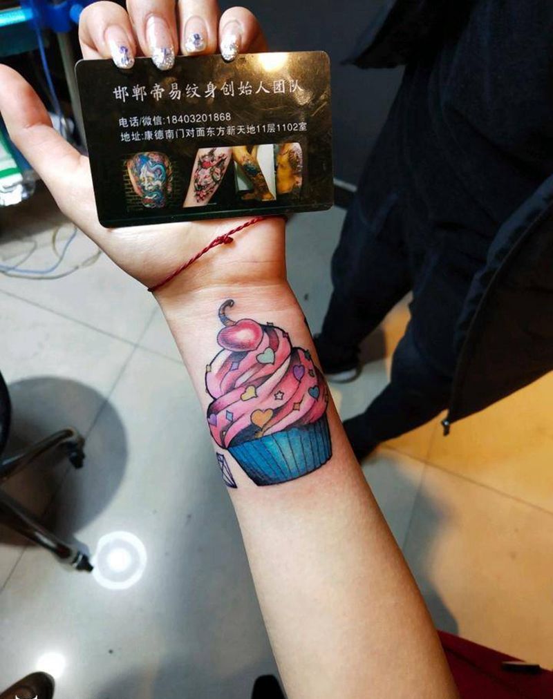 手腕冰淇淋纹身图片