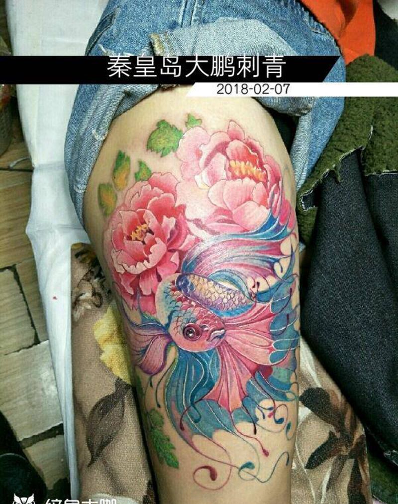 彩色鱼纹身图片