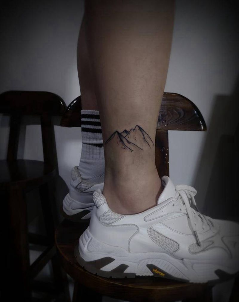 山纹身图片_水墨几何纹身图案