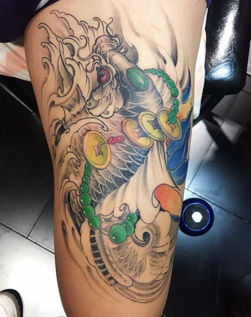 大腿鲤鱼纹身图片