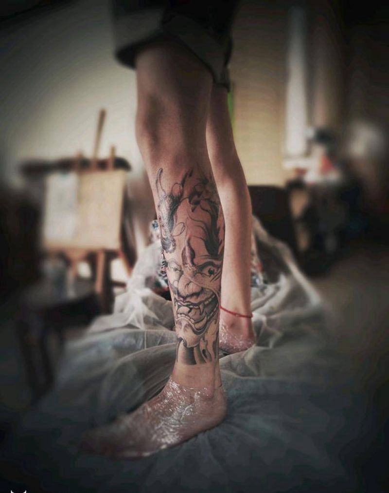 班若包小腿修改作品纹身图片_腿部新传统纹身图案