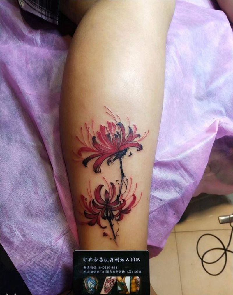 彼岸花纹身图片_腿部纹身图案