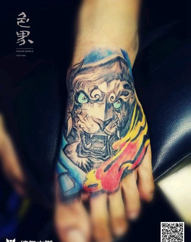 脚面福狮，很小的图！纹身图片