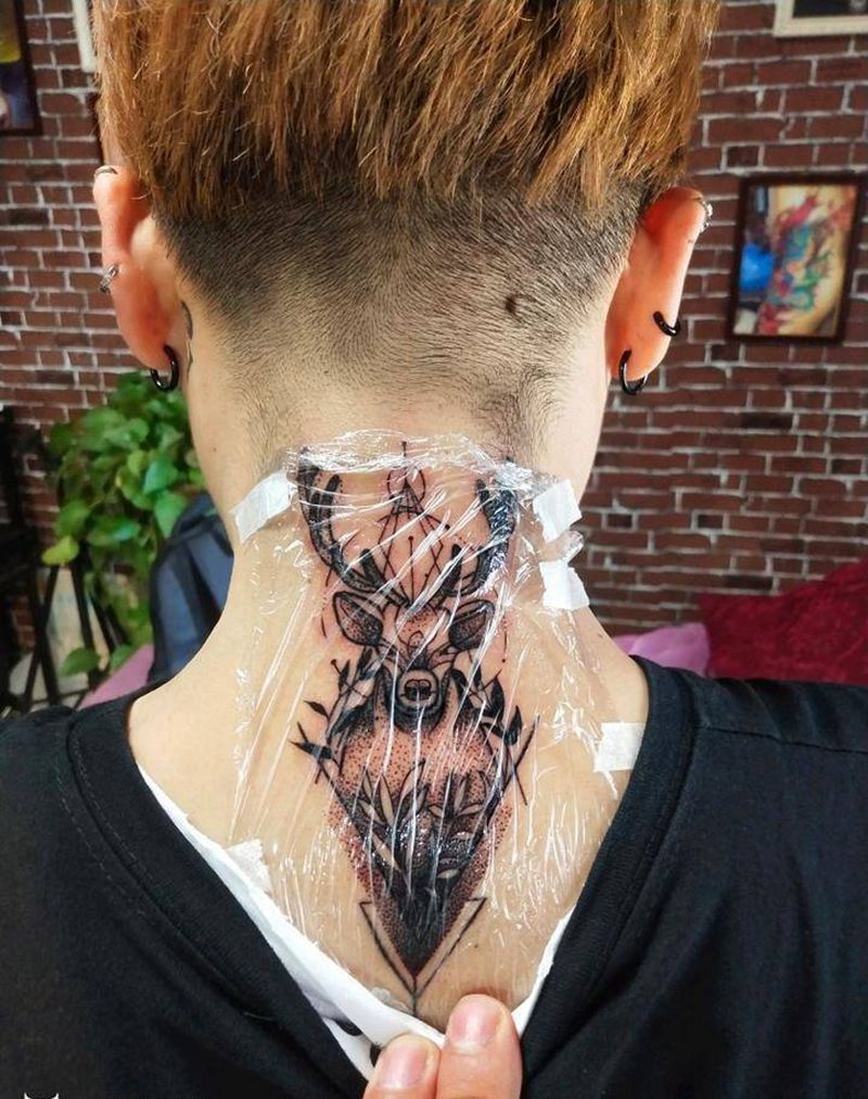 小徒弟做的特价图纹身图片_颈部New School纹身图案