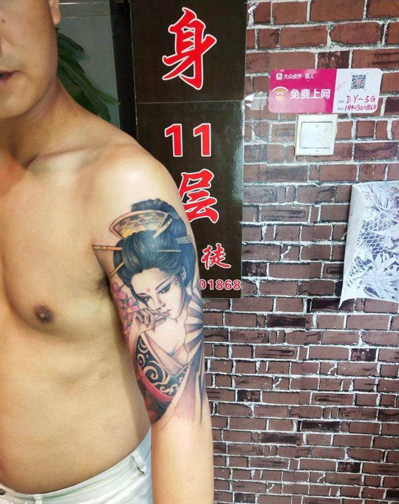 艺妓纹身图片_手臂新传统纹身图案