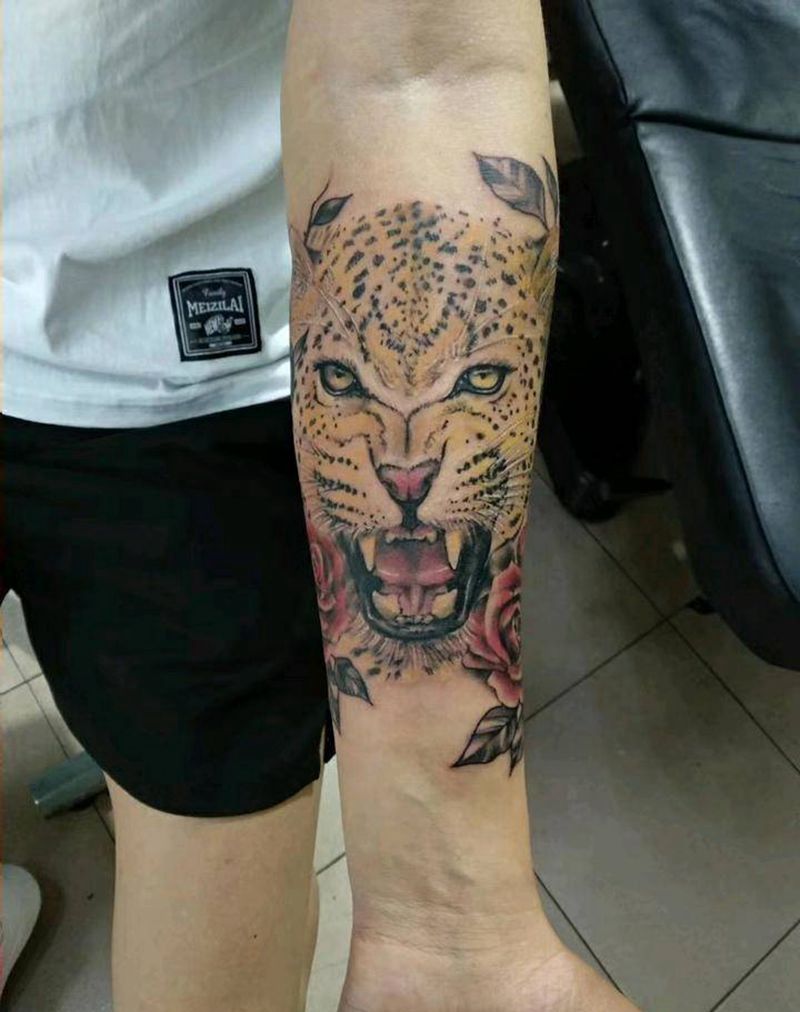 写实豹纹身图片_欧美写实纹身图案