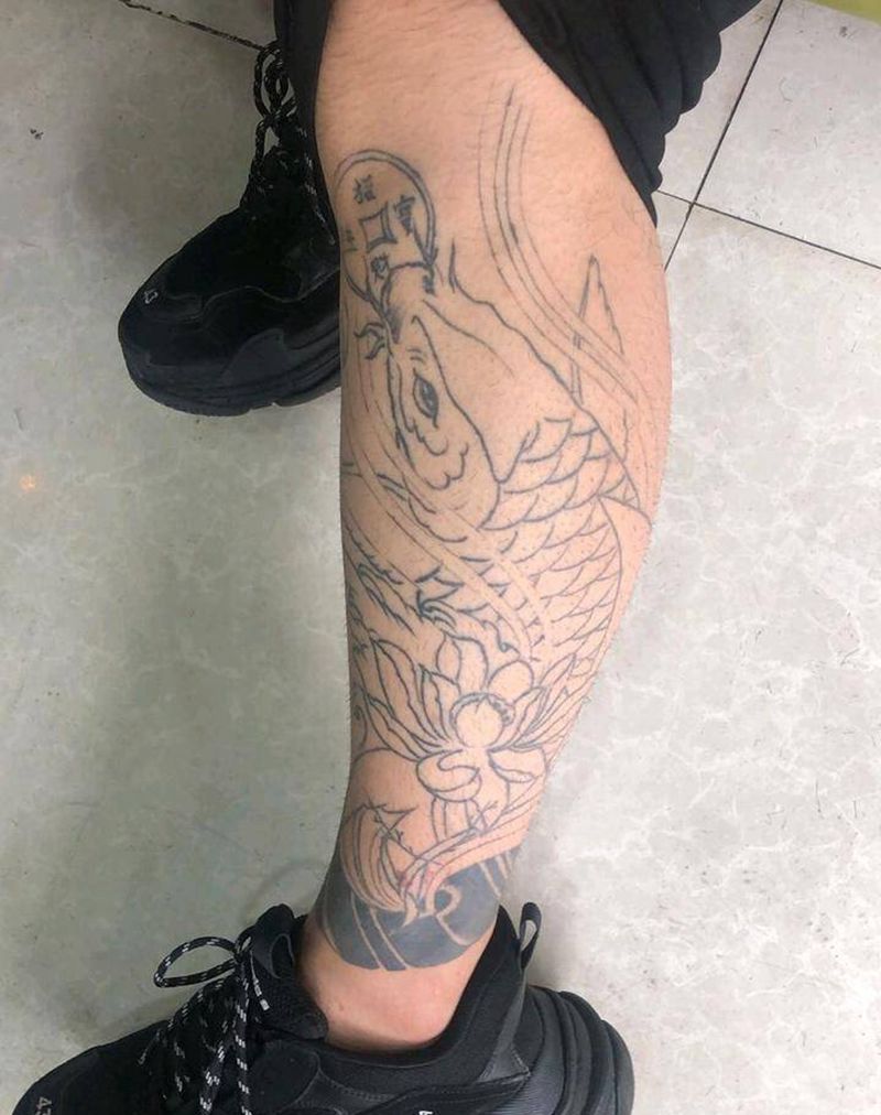 鲤鱼包小腿纹身图片_腿部新传统纹身图案