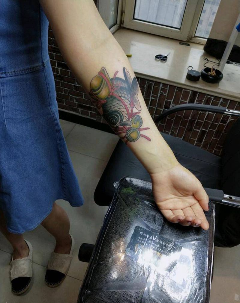 徒弟成本价做的，都快毕业了纹身图片_手臂传统清新动物成品纹身图案