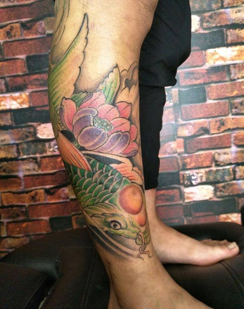 小腿鱼纹身图片_腿部传统动物成品纹身图案