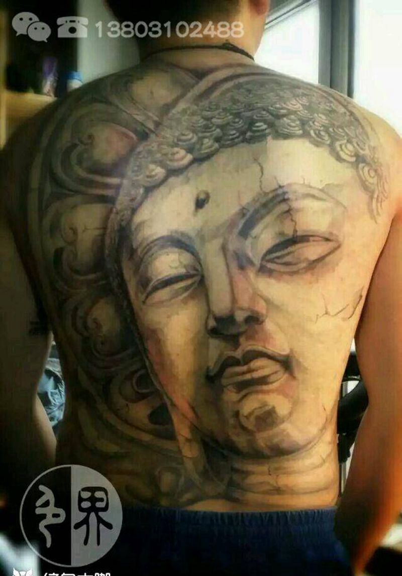 满背如来佛祖纹身图片