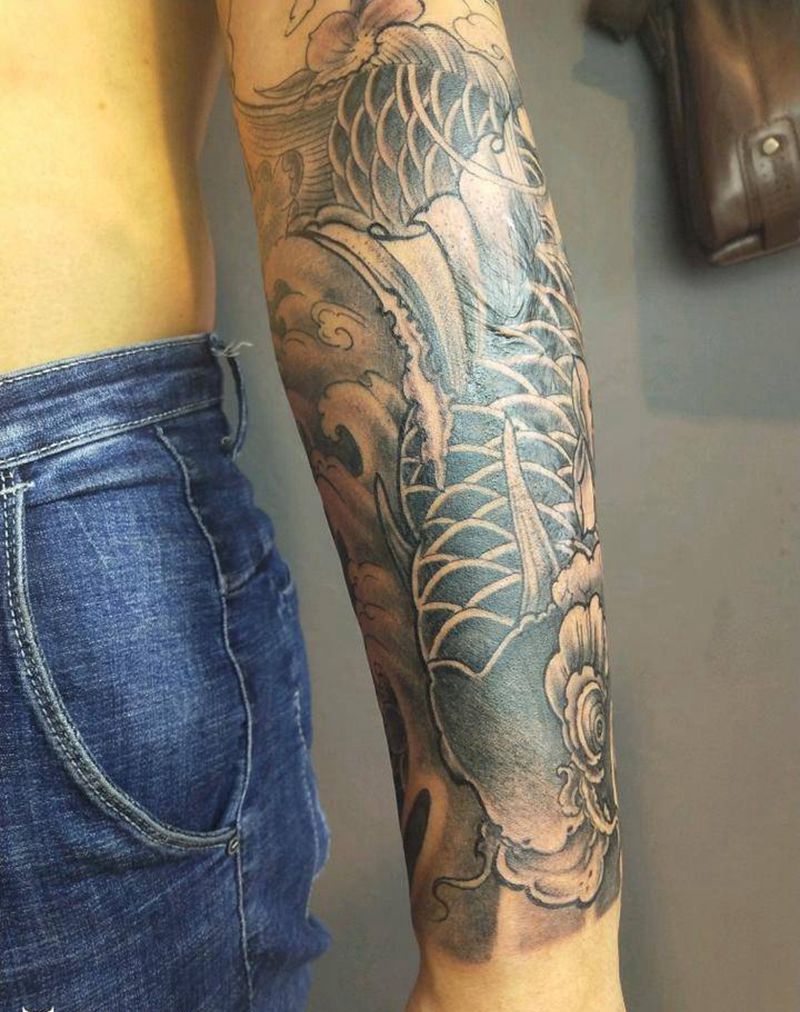 鱼纹身图片_手臂传统动物纹身图案