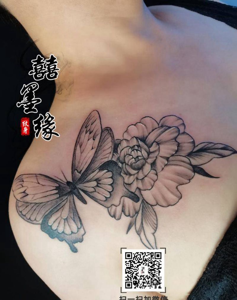 蝶恋花纹身图片_肩部纹身图案